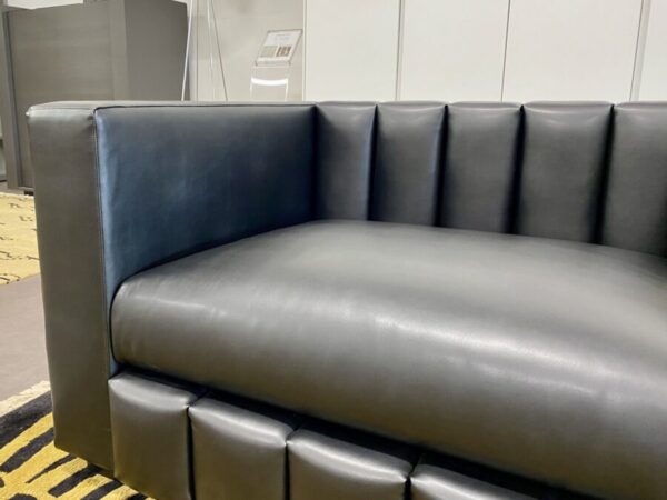 image00037 Divano Sleeve